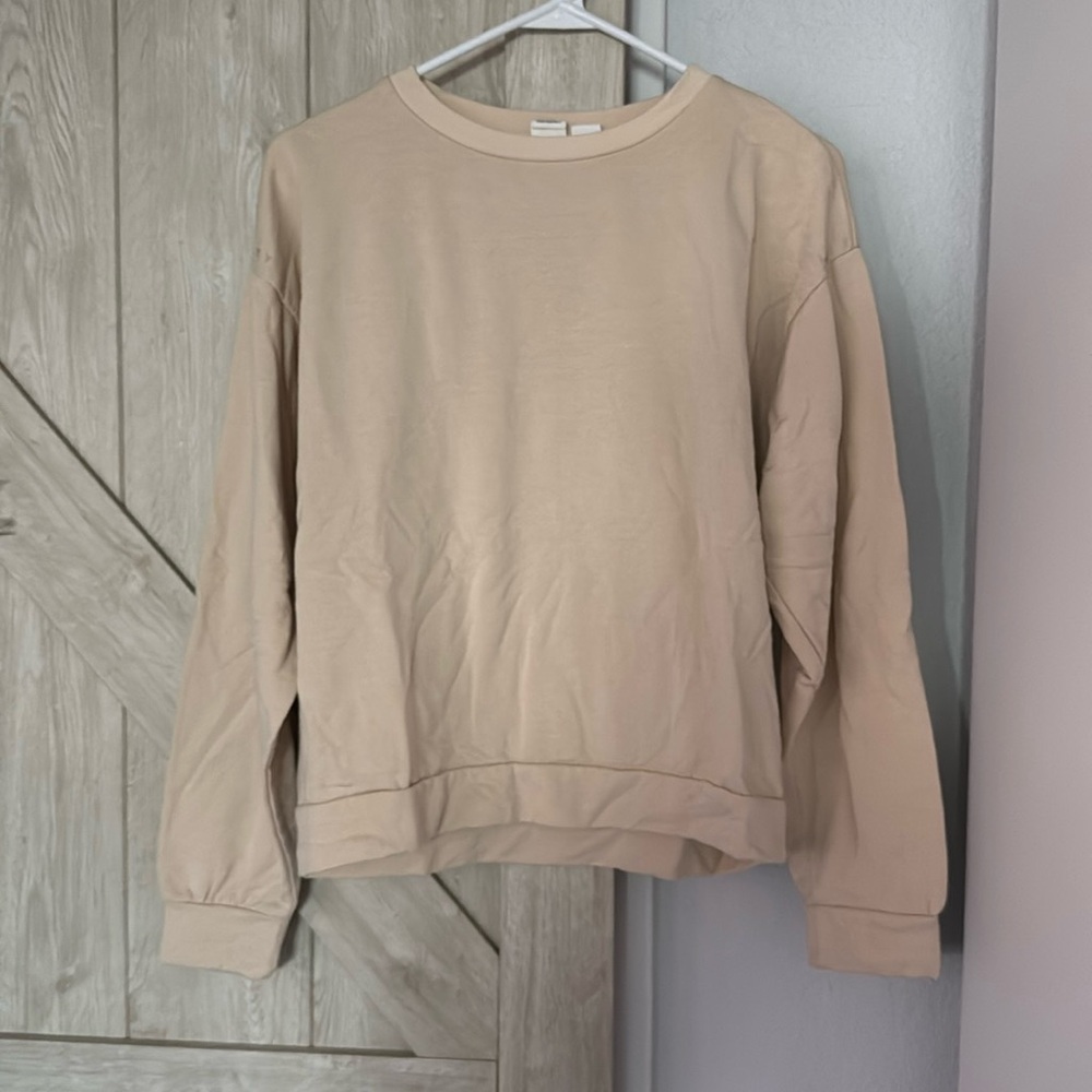 Cream Roxy pullover sweatshirt size medium